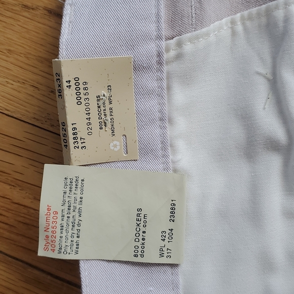 Dockers Khaki - Picture 4 of 5